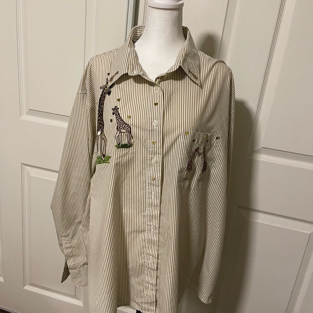 Elegant Beige Striped Blouse with Giraffe Embroidery